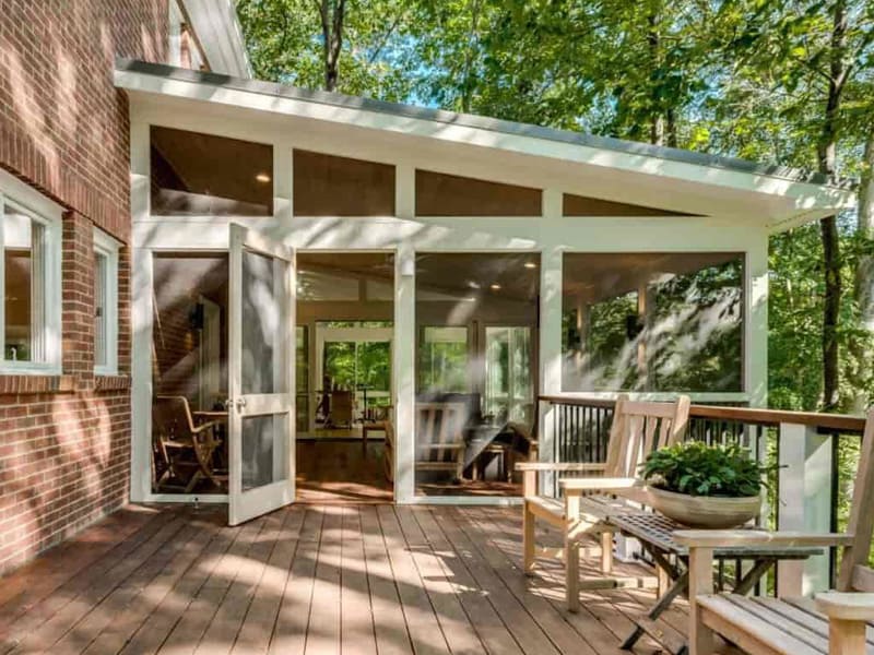 A sunny screened porch in Atlanta, GA