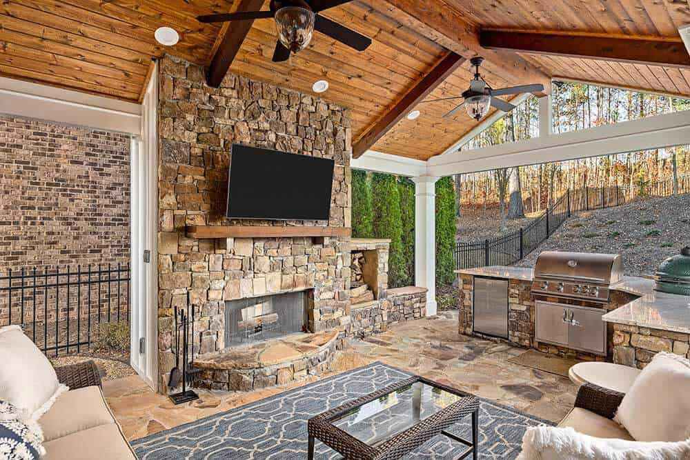 Classic wooden deck with stairs and elegant finish for North Atlanta outdoor space.